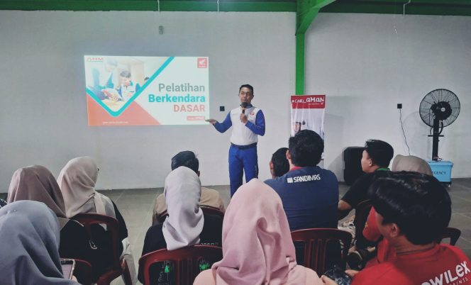 
					Karyawan Better Home-Astra Motor Bengkulu Diedukasi Cara Berkendara yang Baik dan Benar