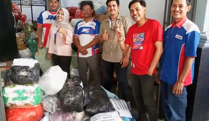 
					JNE Bengkulu Fasilitasi Pengiriman Gratis Bantuan Bencana Sumatera, Donasi Warga Hampir 2 Ton